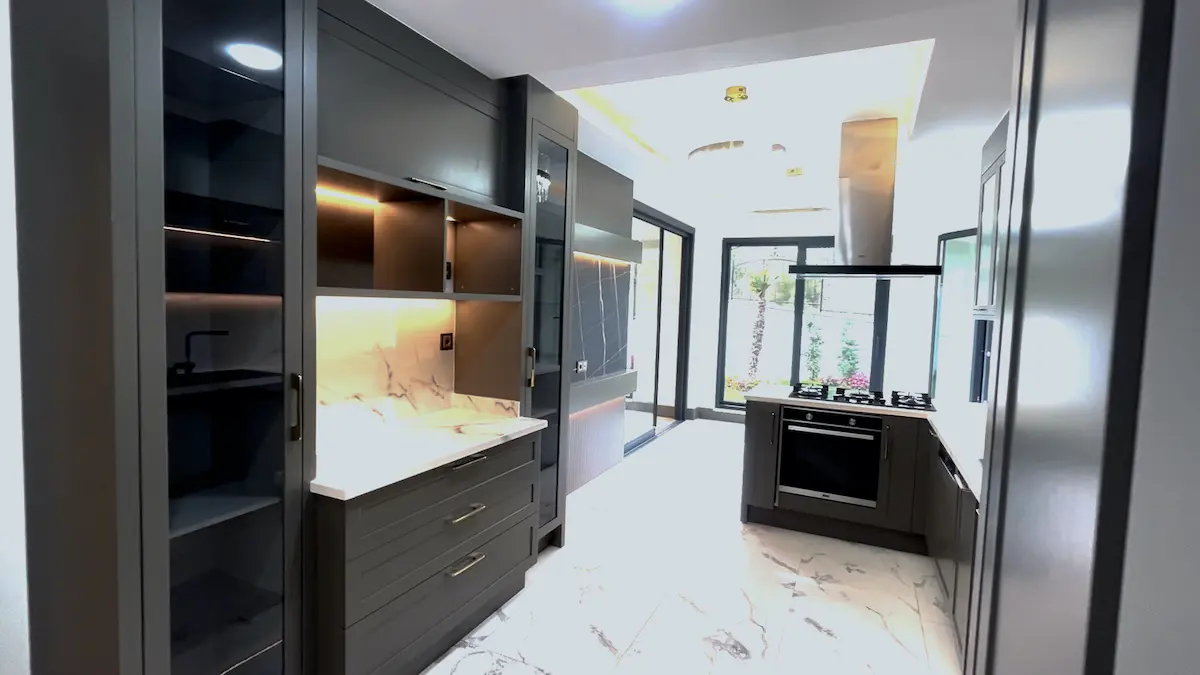 Modern kitchen